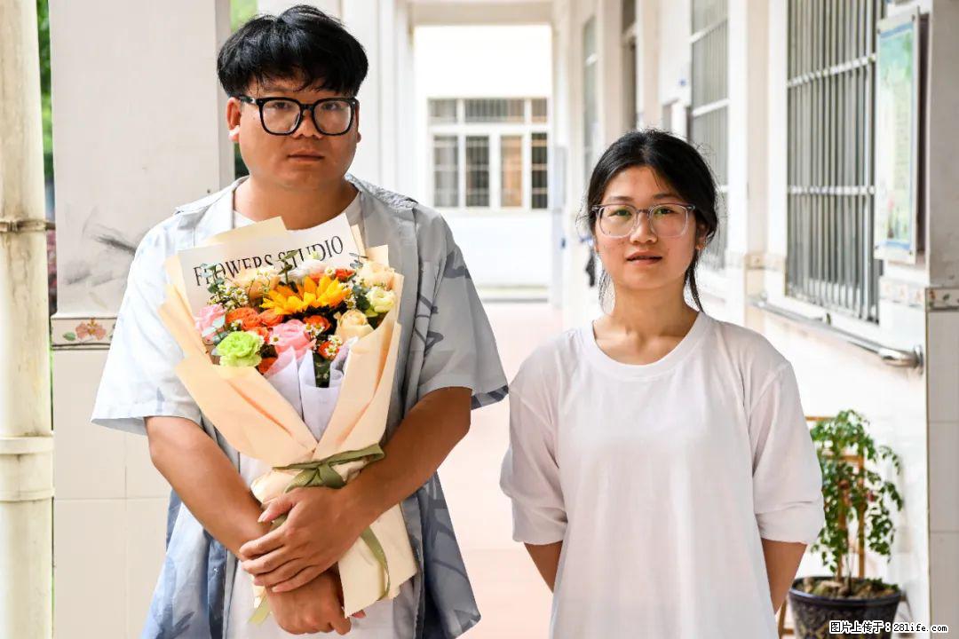 全网追的“扁担女孩”，找了一份暑假工，时薪12元 - 大兴安岭生活资讯 - 大兴安岭28生活网 dxal.28life.net